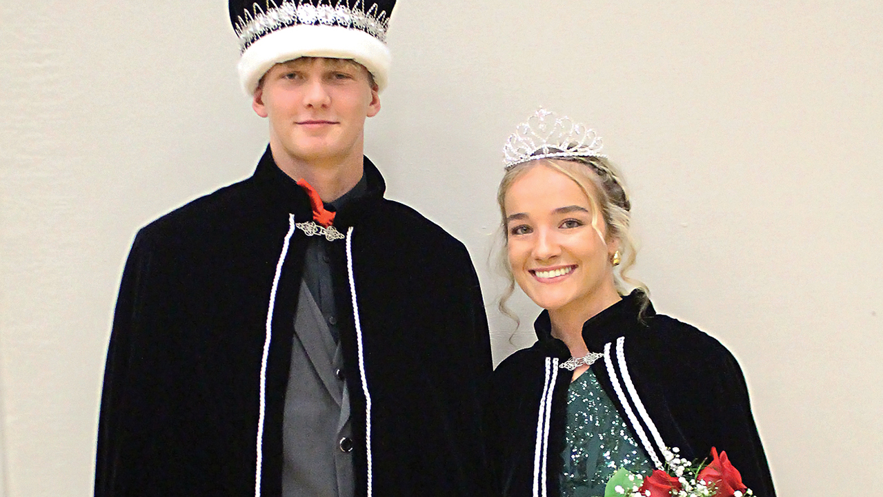 Willow Lake Homecoming King and Queen