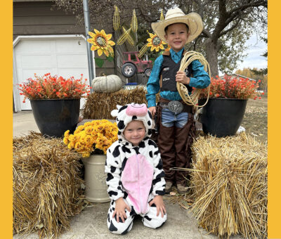 Helkenn boys in costume as cowboy and cow