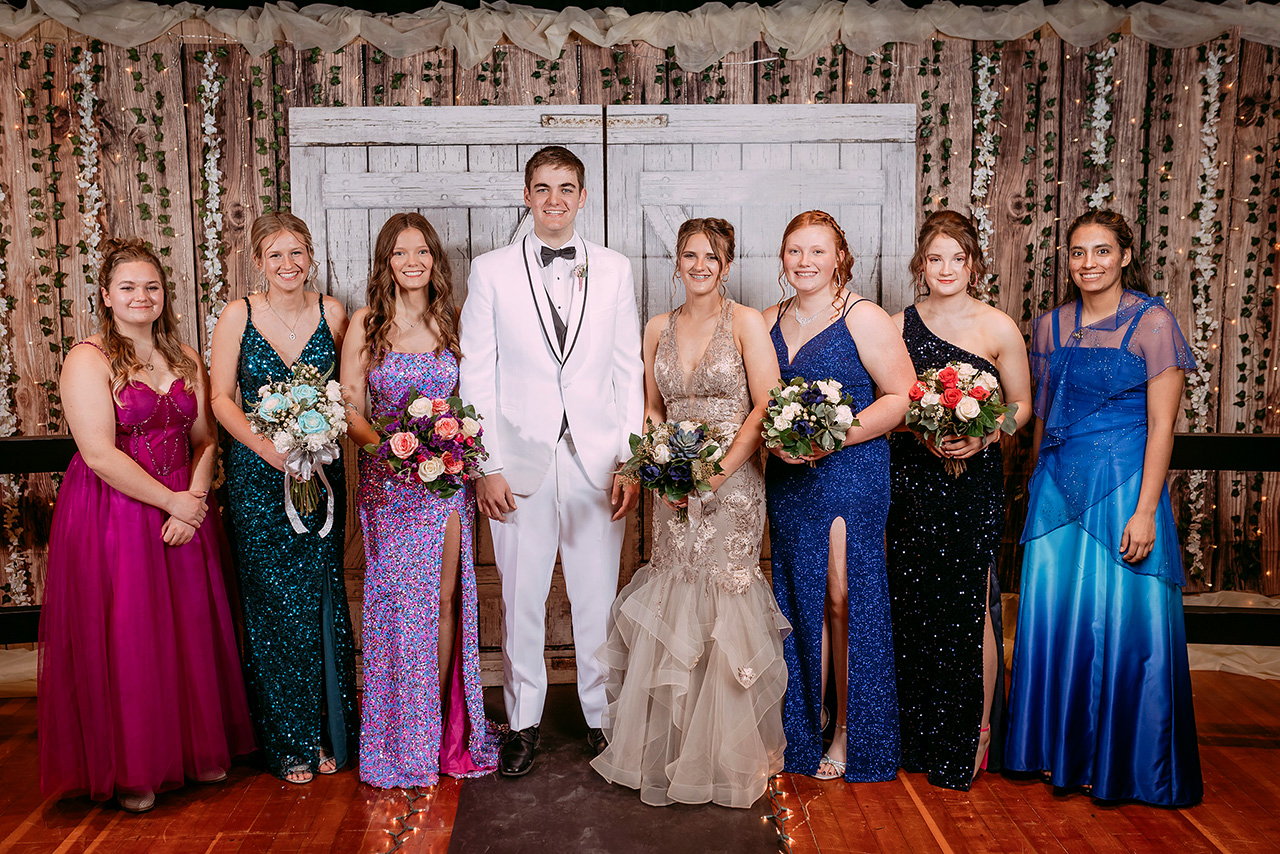 willow lake high school prom